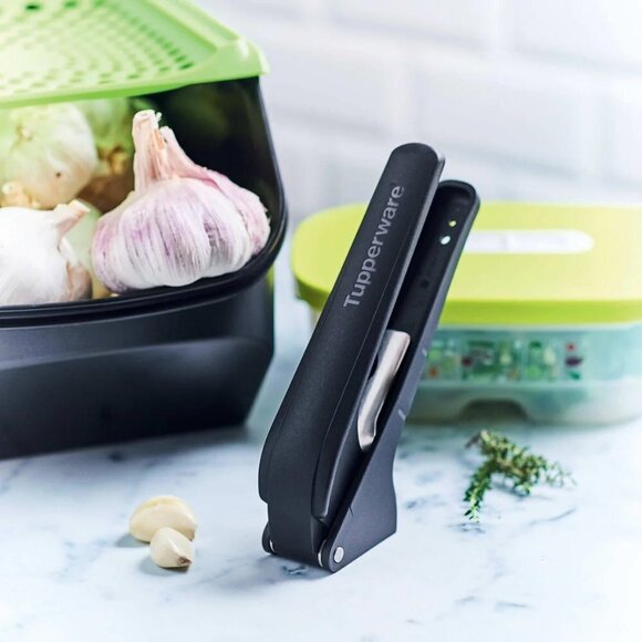 NEW Tupperware Garlic Press - Picture 1 of 6